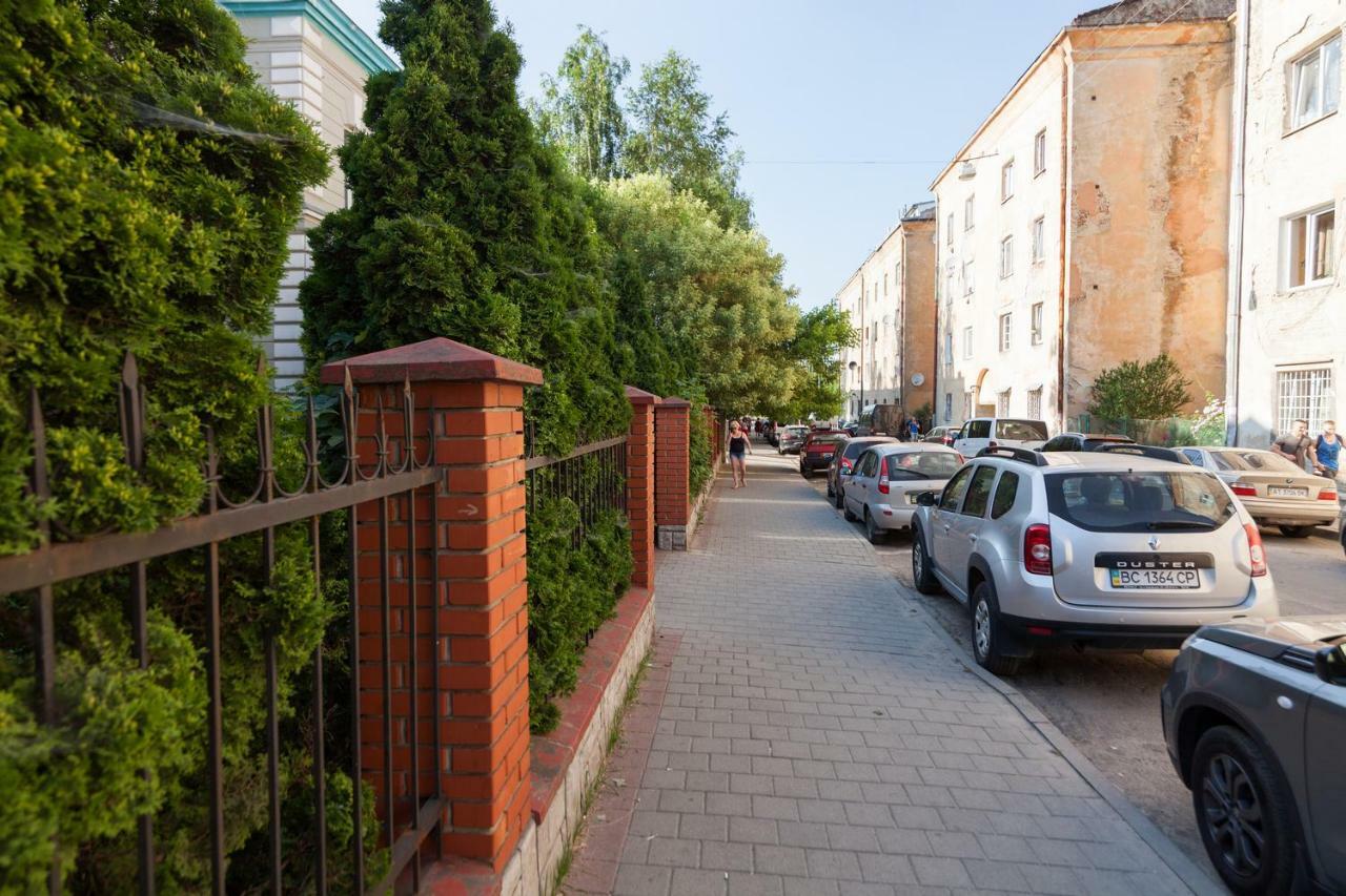 Delux Leopolli Apartments Near Shopping Mall Forum Lwów Zewnętrze zdjęcie