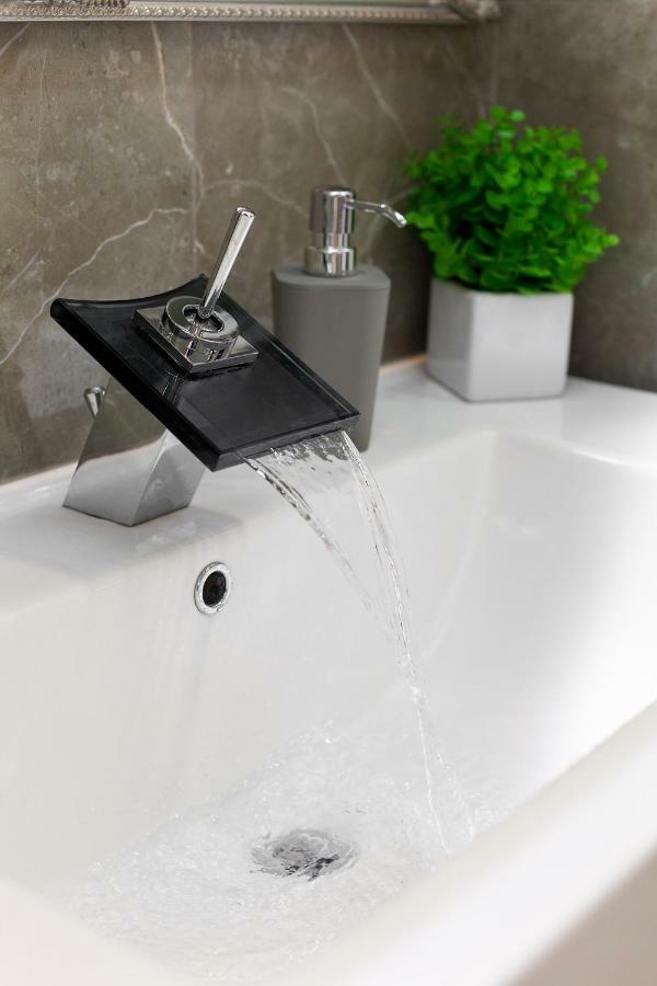 Delux Leopolli Apartments Near Shopping Mall Forum Lwów Zewnętrze zdjęcie